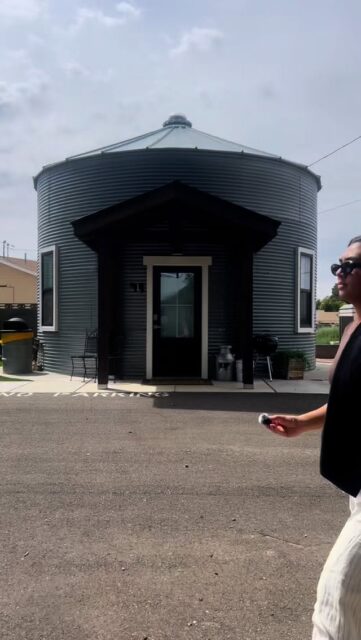 Episode:2 “Steps from the Silo straight to Zion Canyon Hot Springs “✨ come stay at the Silo suites and get 10% off your Hot Spring reservation. #zionnationalpark #airbnb #southernutah #hotsprings #uniquehotels #farmhousestyle