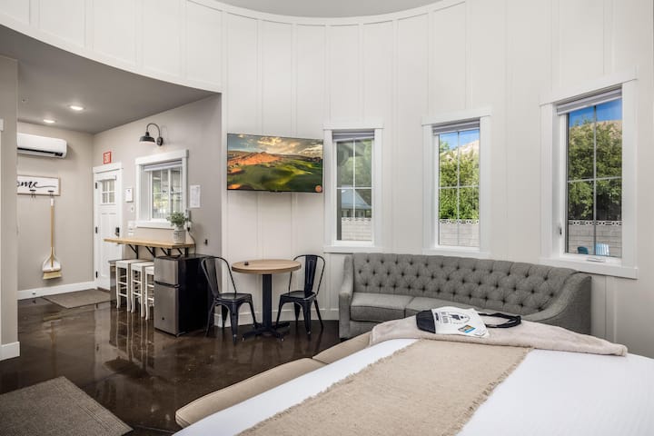 5337fc96-7c03-42f9-8c55-74b65a9af47d